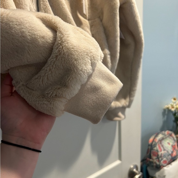 Justfab brand new with tags fuzzy jacket - Picture 2 of 9
